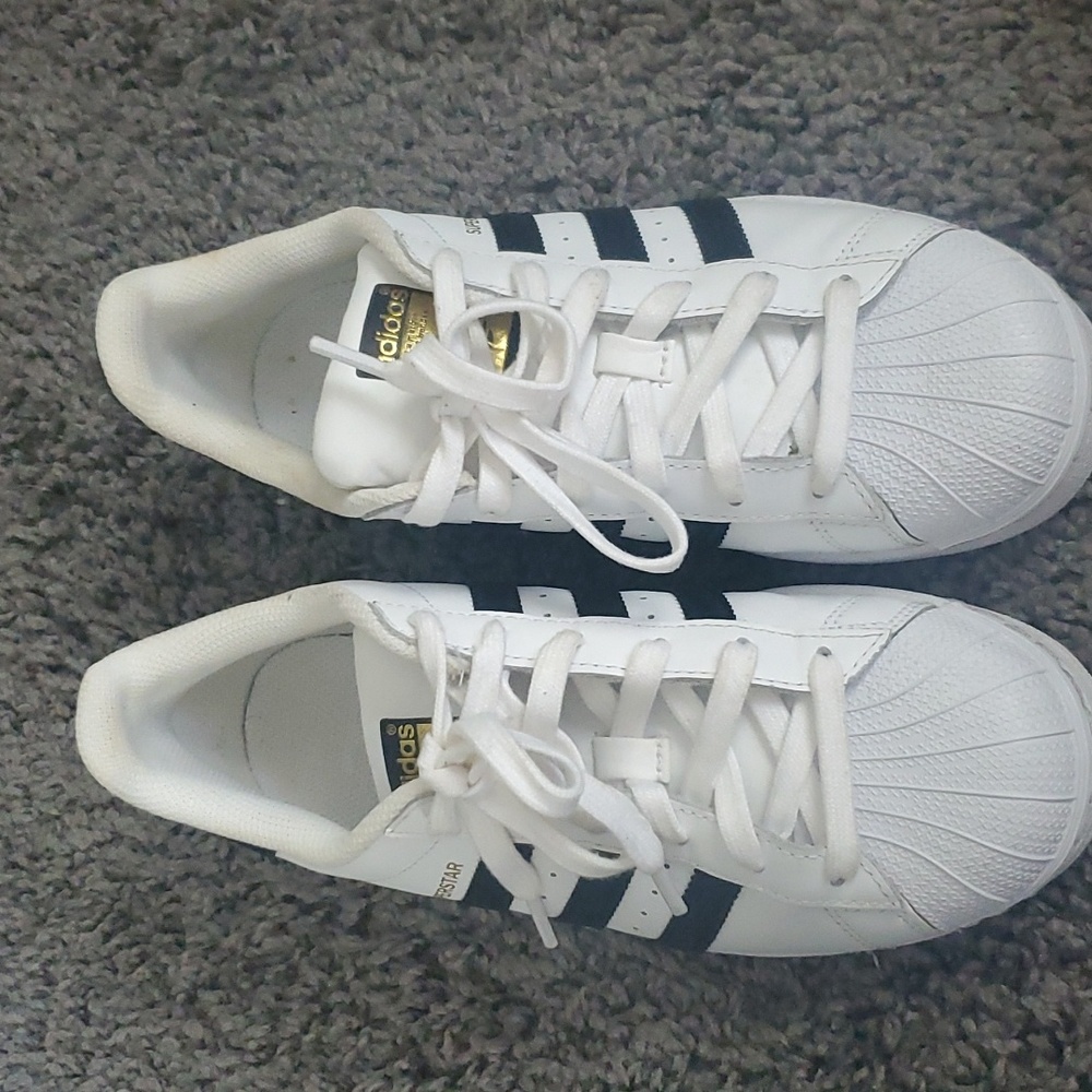 Adidas Superstar Shell toes
